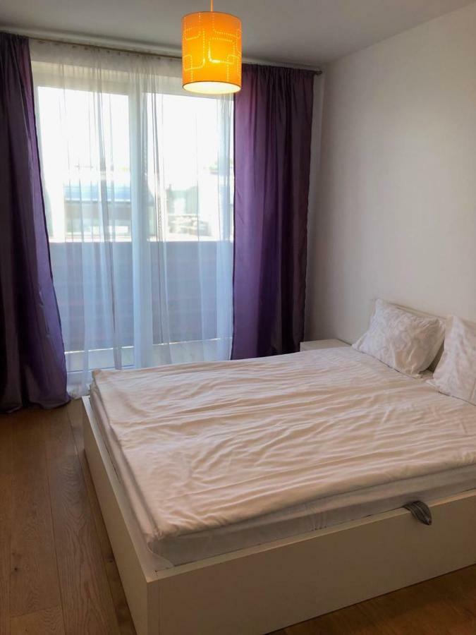 Three-Room Holiday Apartment Паланга Экстерьер фото